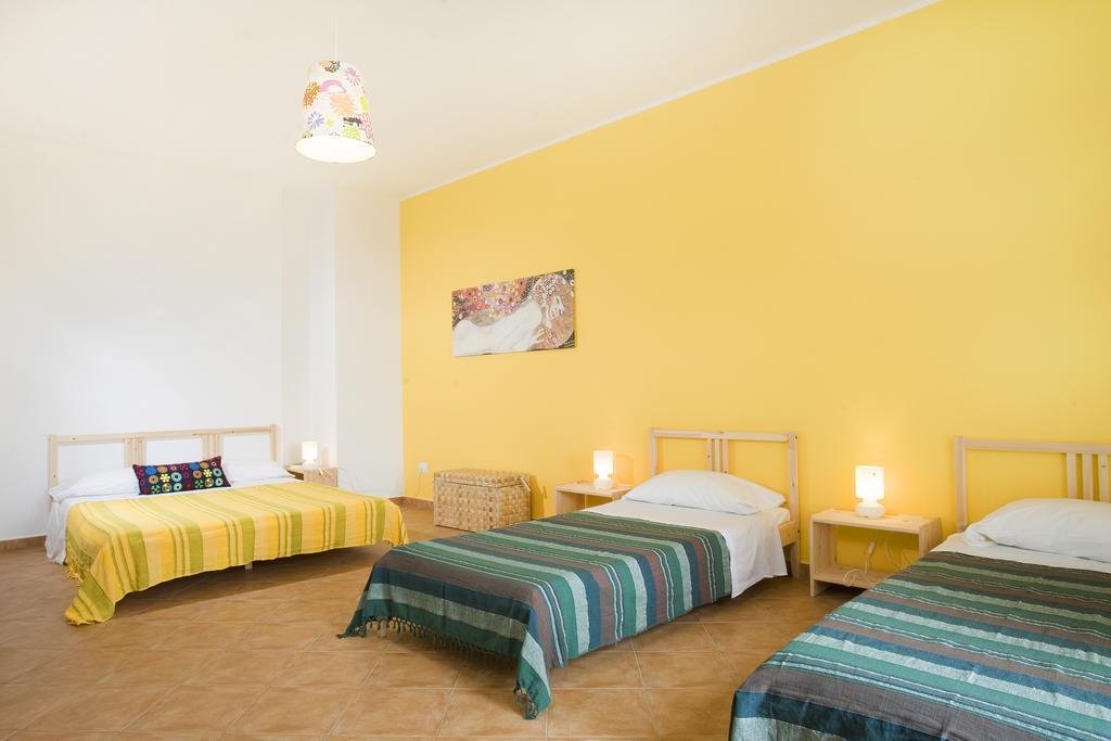 B&B La Gatta Bianca Oliveri Δωμάτιο φωτογραφία